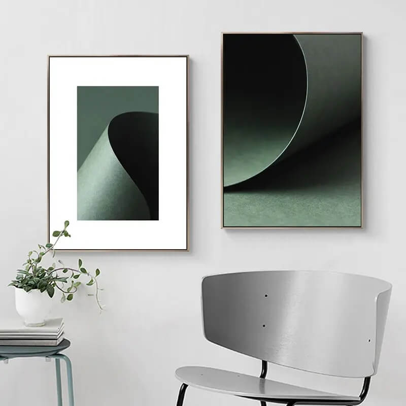 Minimalist Green Tropical Plant Canvas Prints