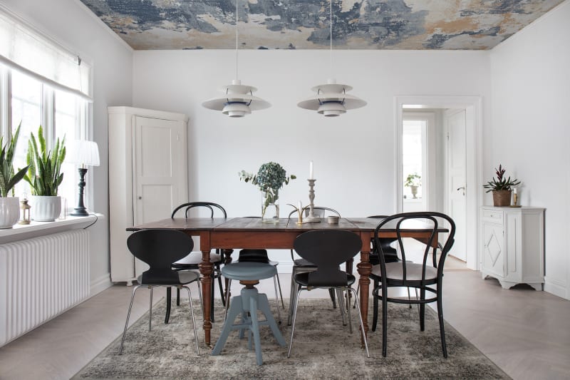 Battered Worn Wall Mural Wallpaper (SqM)