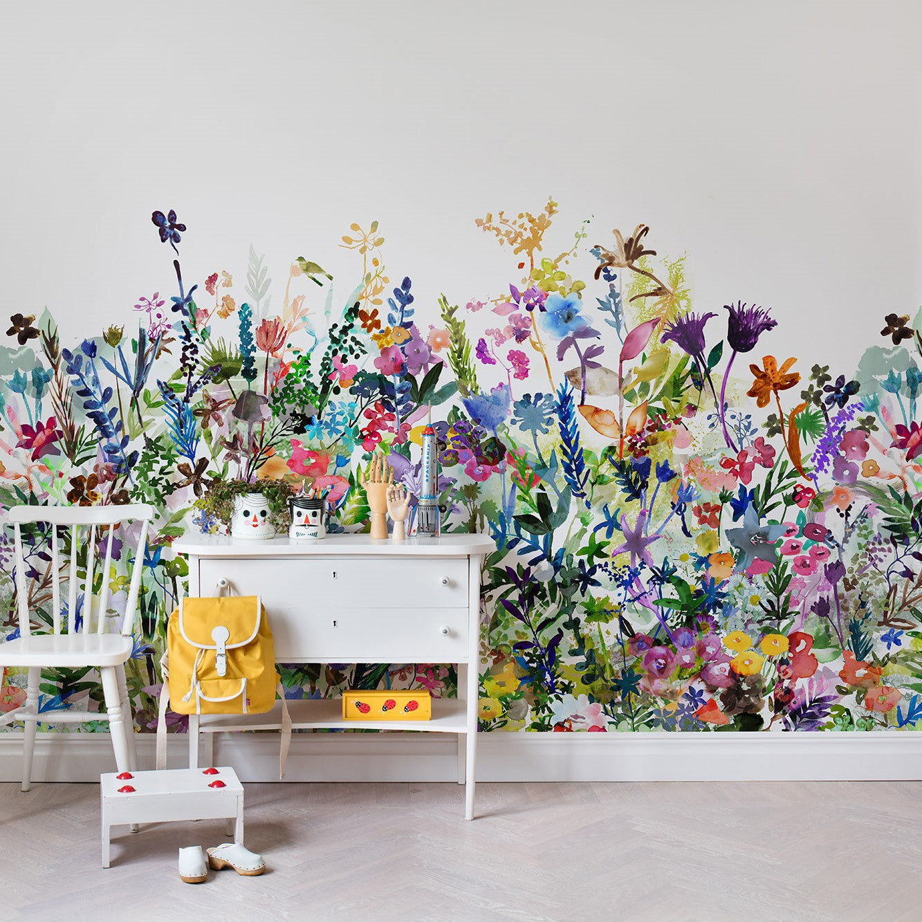 Spring Flowers Mural Wallpaper (SqM)