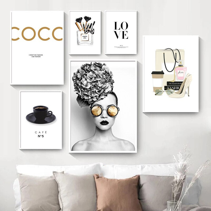 Cafe No5 Love Chic Fashion Canvas Prints