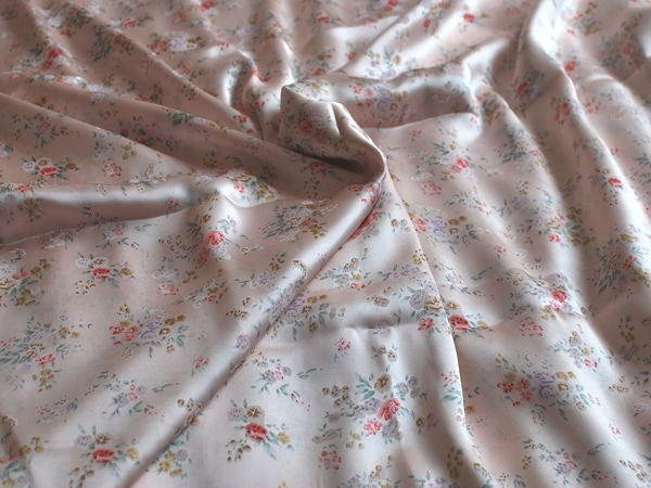 Tiny Rose Floral Mulberry Silk Pillowcase